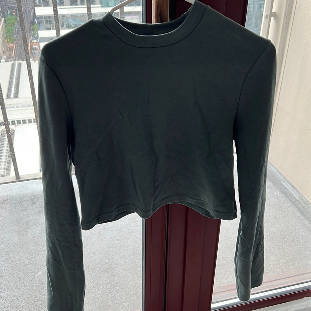 Crop top- full sleeves